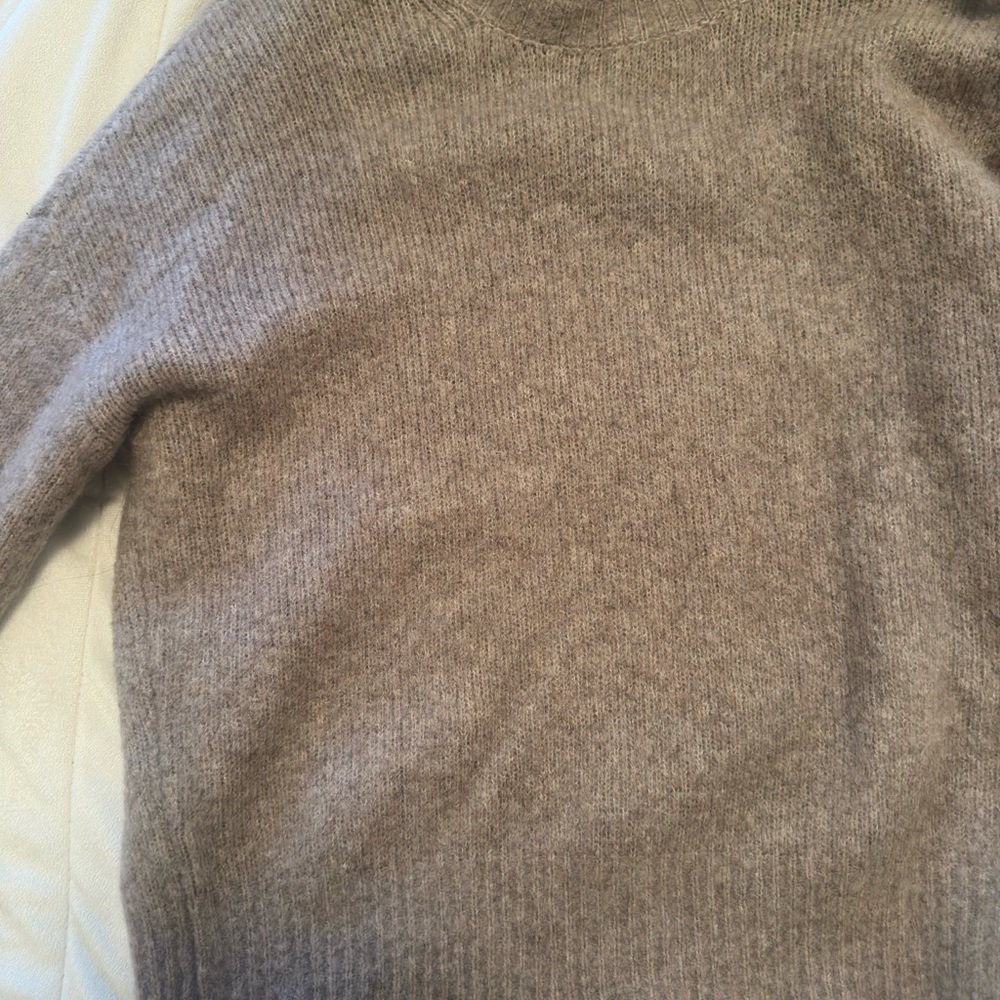 Knit crew neck long sleeve